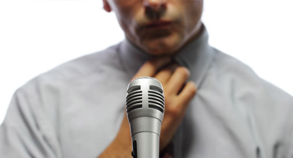Bạn cần tránh sử dụng giọng nói quá mức khi bị viêm amidan hốc mủ 